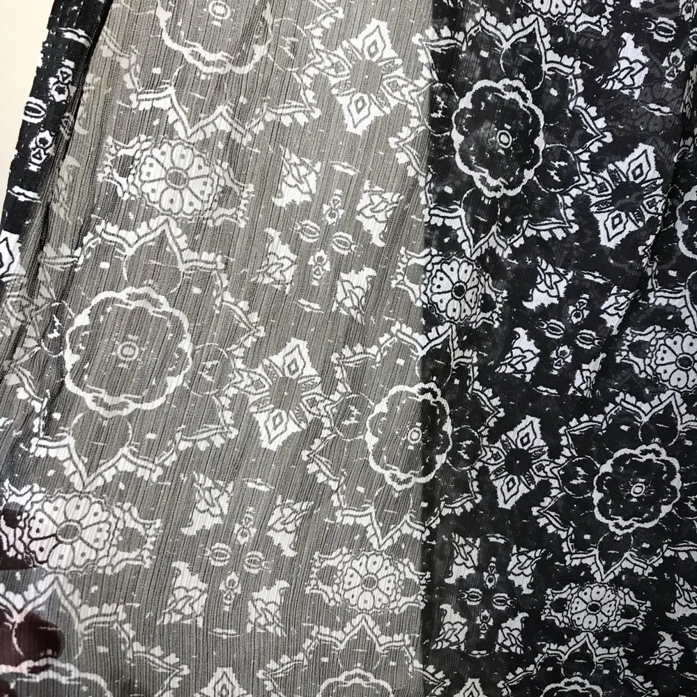 Black‎ White Print Wrap Scarf Sarong